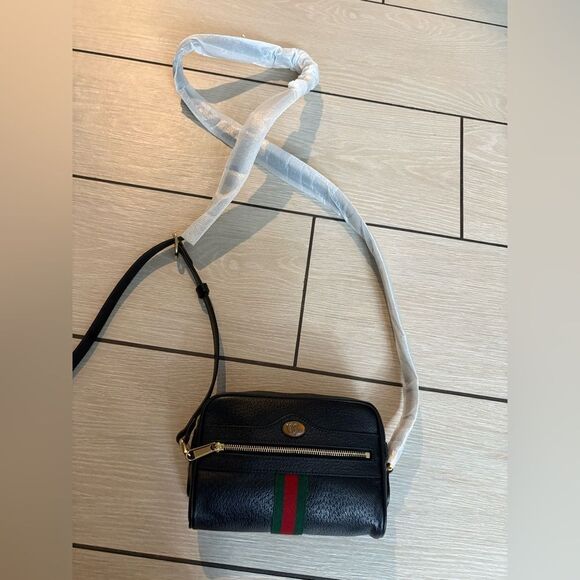Brand new Gucci crossbody with dustbag and box Black Leather - Picture 1 of 10